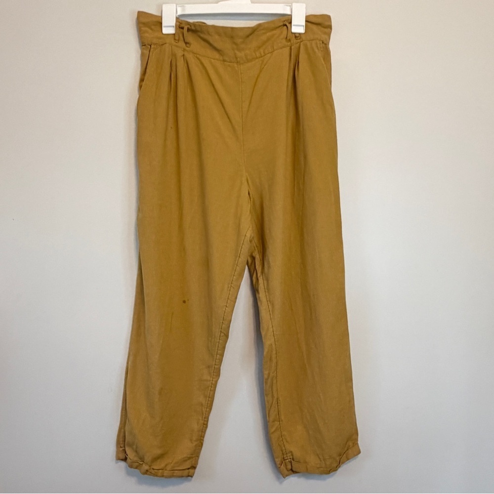 American Eagle Outfitters Women's Mustard Cropped Pants